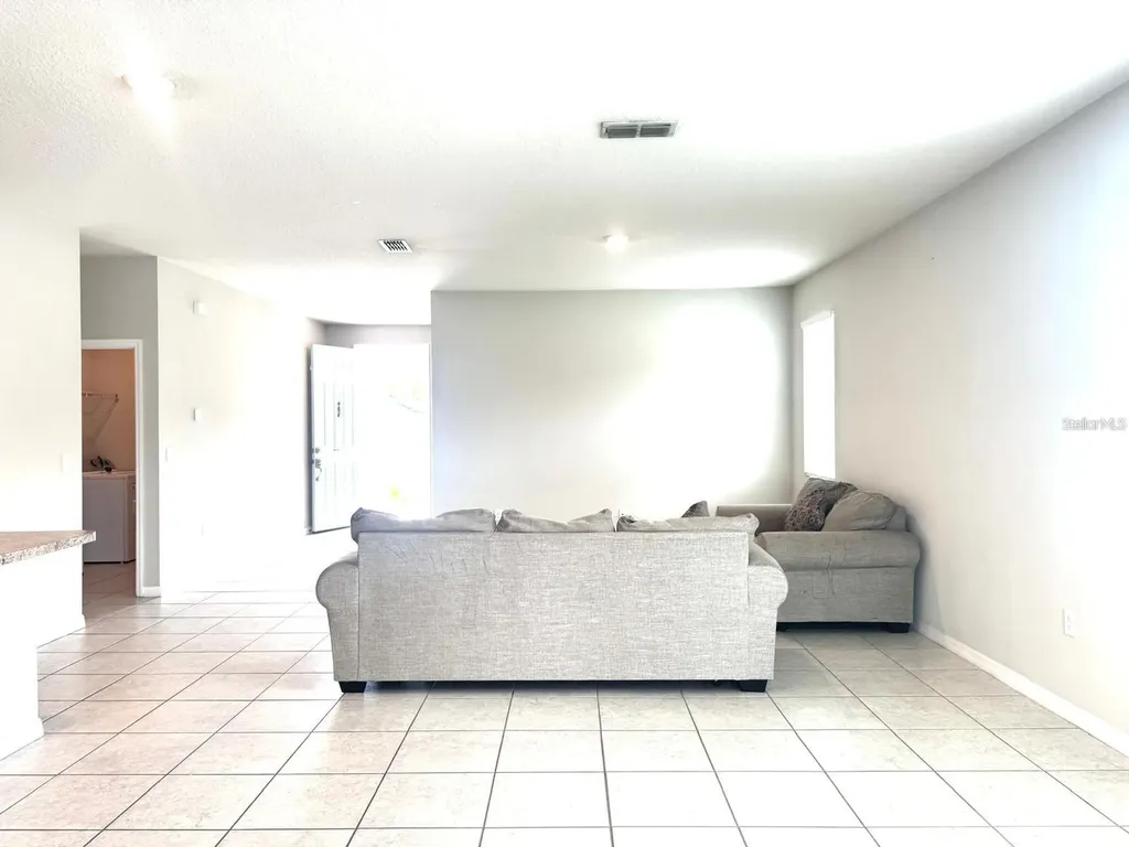 863 Hudson Valley Drive Kissimmee FL 34759