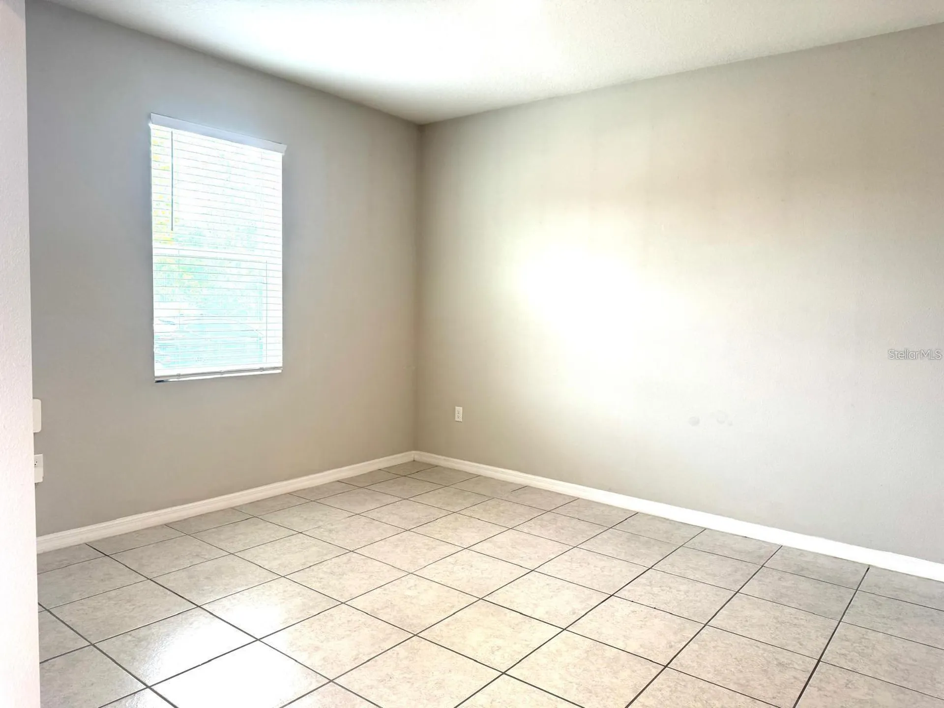 863 Hudson Valley Drive Kissimmee FL 34759
