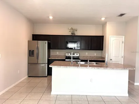 863 Hudson Valley Drive Kissimmee FL 34759