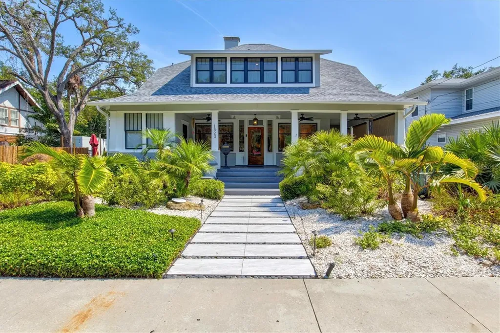 1523 1st Avenue W Bradenton FL 34205