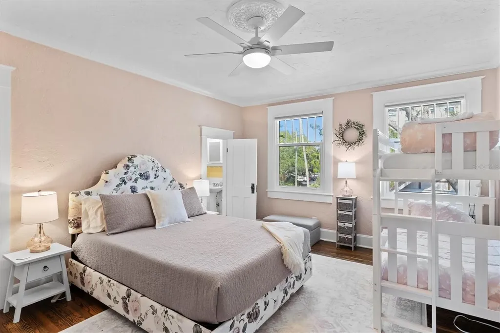 1523 1st Avenue W Bradenton FL 34205