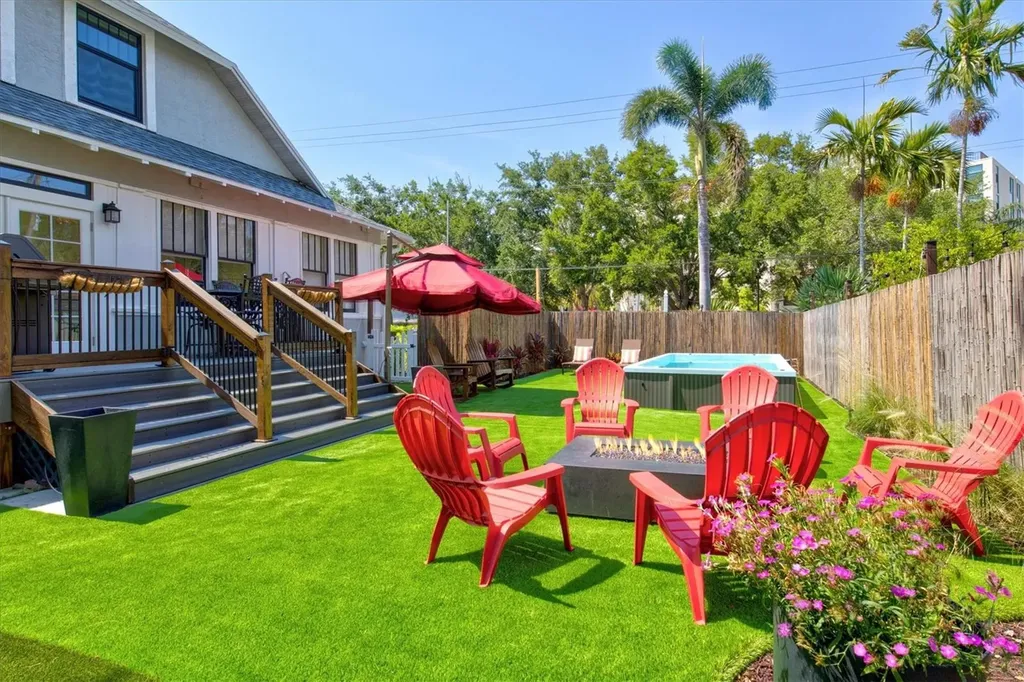 1523 1st Avenue W Bradenton FL 34205