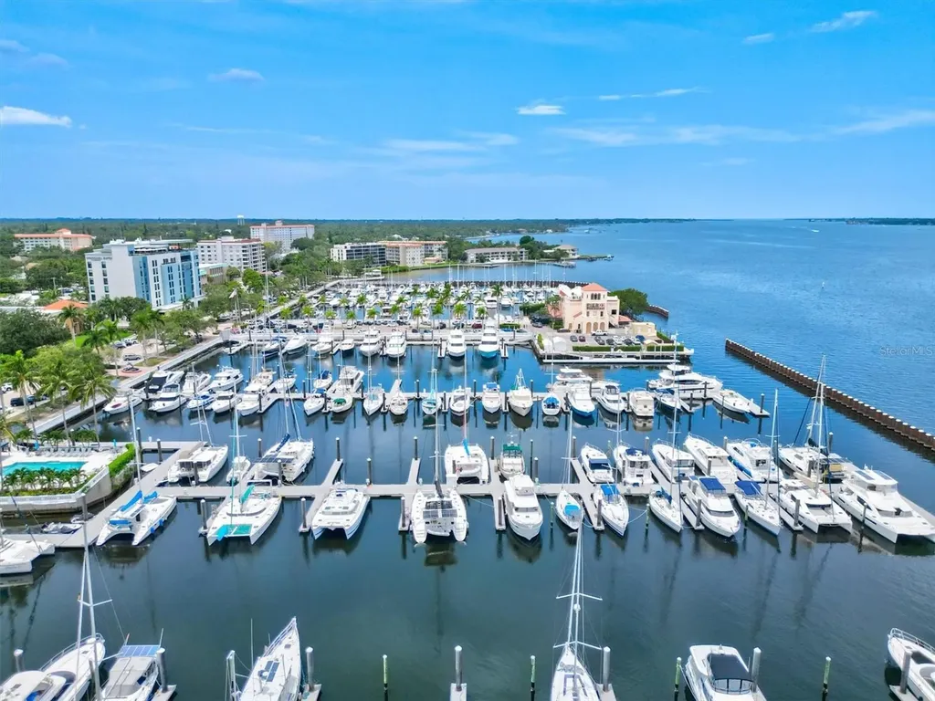 1523 1st Avenue W Bradenton FL 34205
