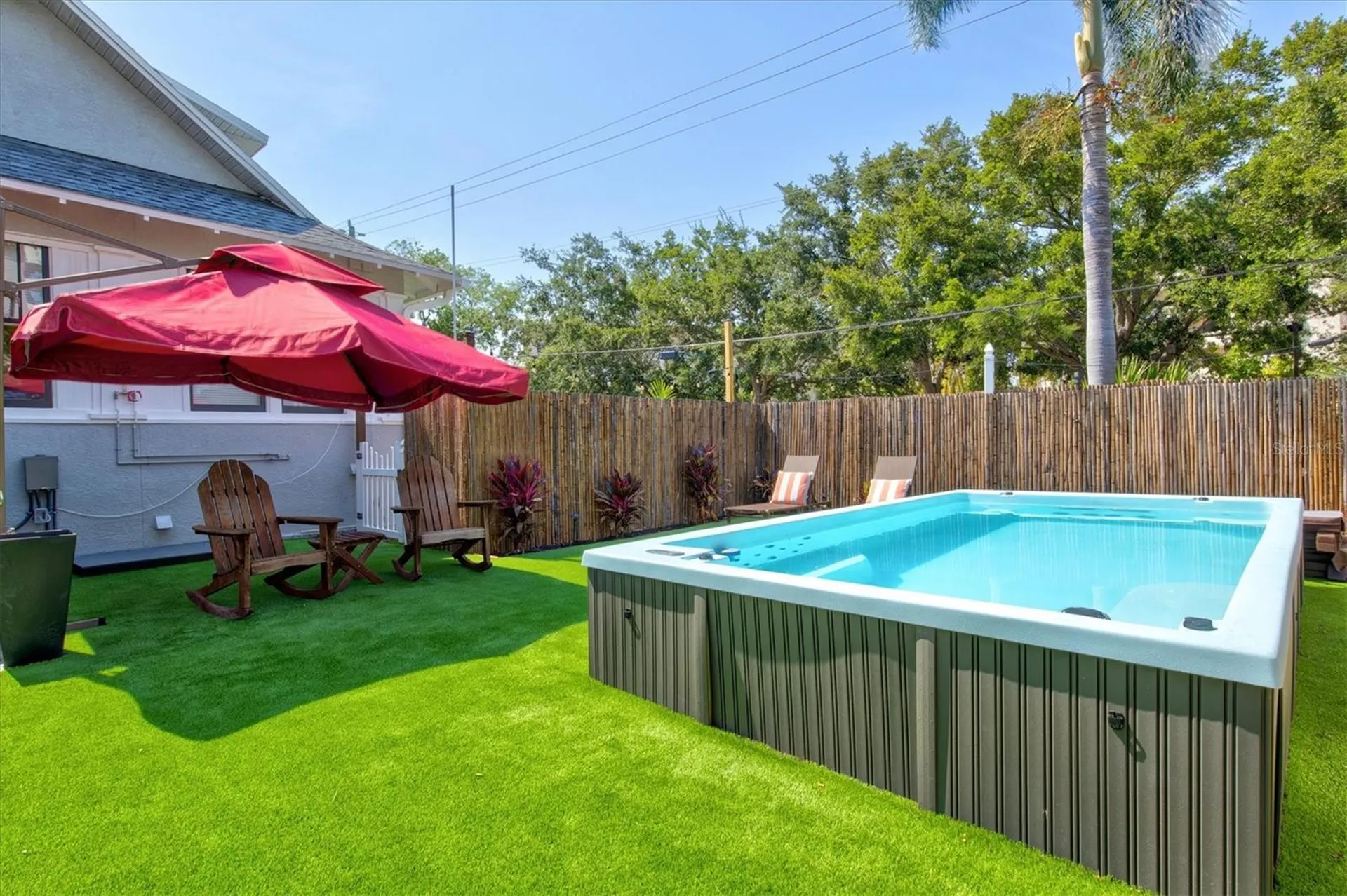 1523 1st Avenue W Bradenton FL 34205