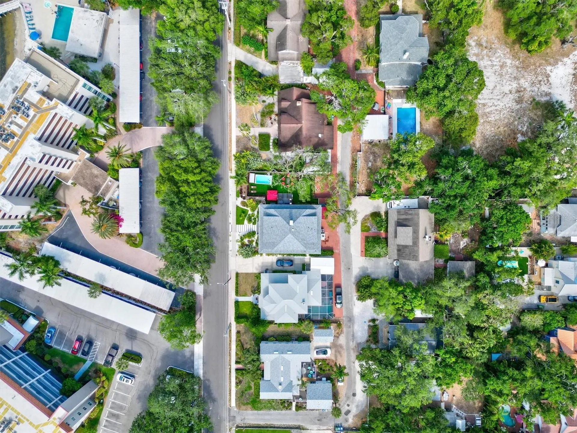 1523 1st Avenue W Bradenton FL 34205
