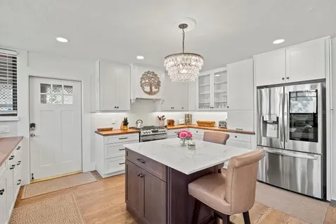 1523 1st Avenue W Bradenton FL 34205