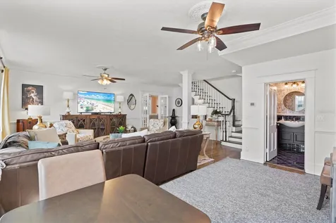 1523 1st Avenue W Bradenton FL 34205
