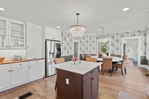1523 1st Avenue W Bradenton FL 34205