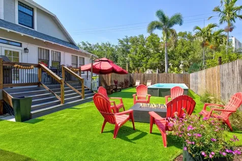 1523 1st Avenue W Bradenton FL 34205