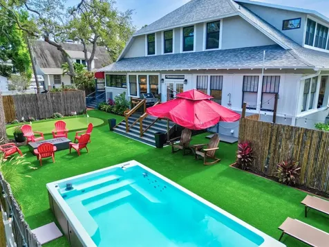 1523 1st Avenue W Bradenton FL 34205