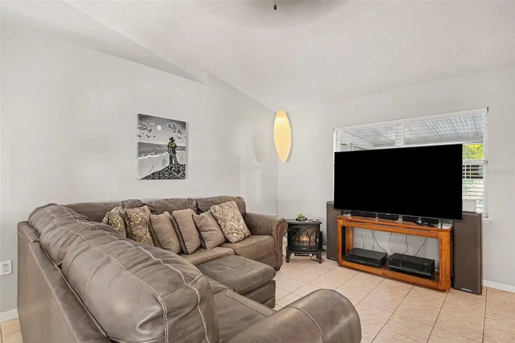 1367 Wing Road SW Palm Bay FL 32908