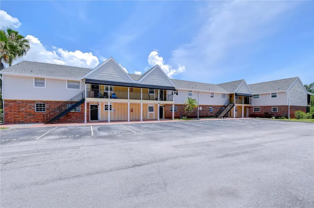200 Country Club Drive Largo FL 33771