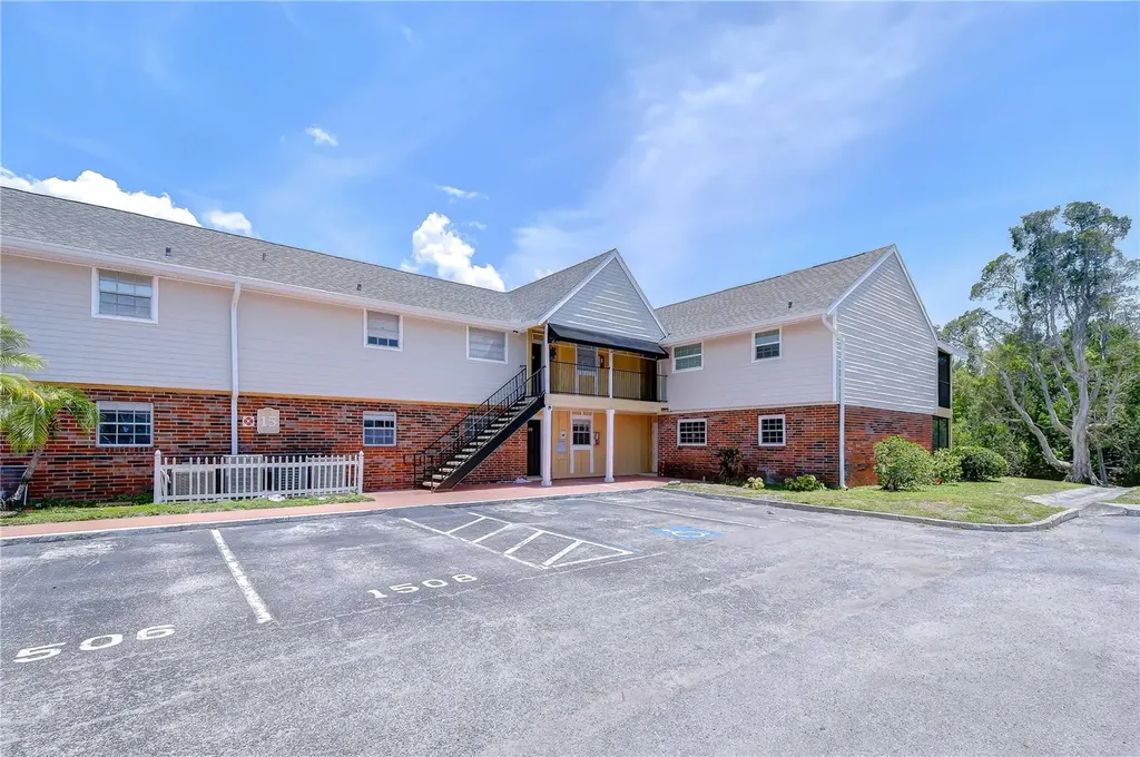 200 Country Club Drive Largo FL 33771