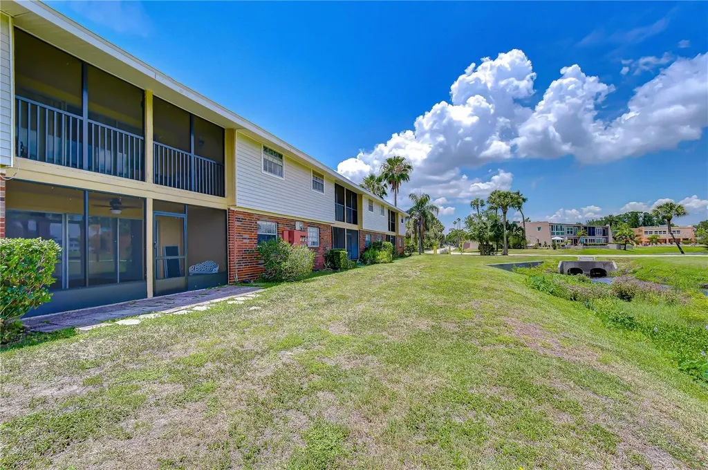 200 Country Club Drive Largo FL 33771