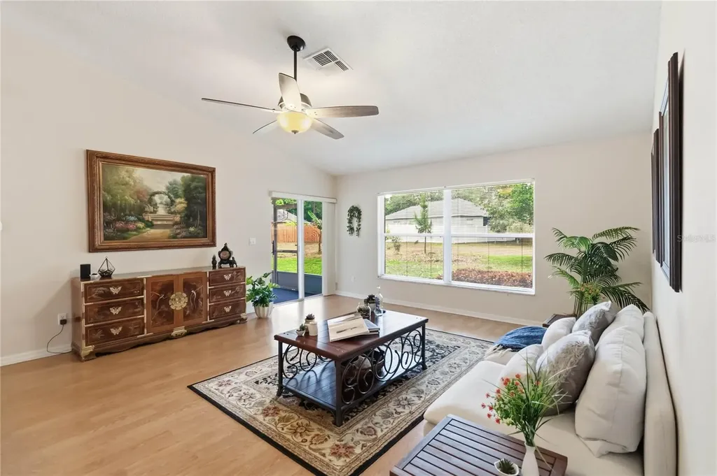 4306 Pebblestone Court Orlando FL 32826
