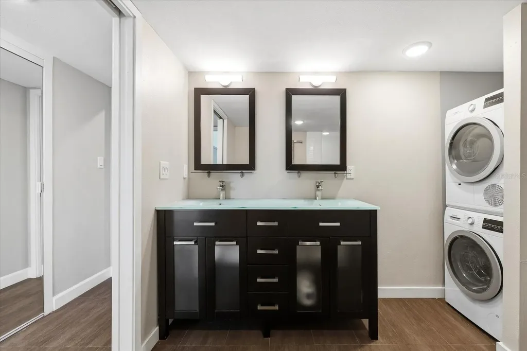7200 Sunshine Skyway Lane S St Petersburg FL 33711