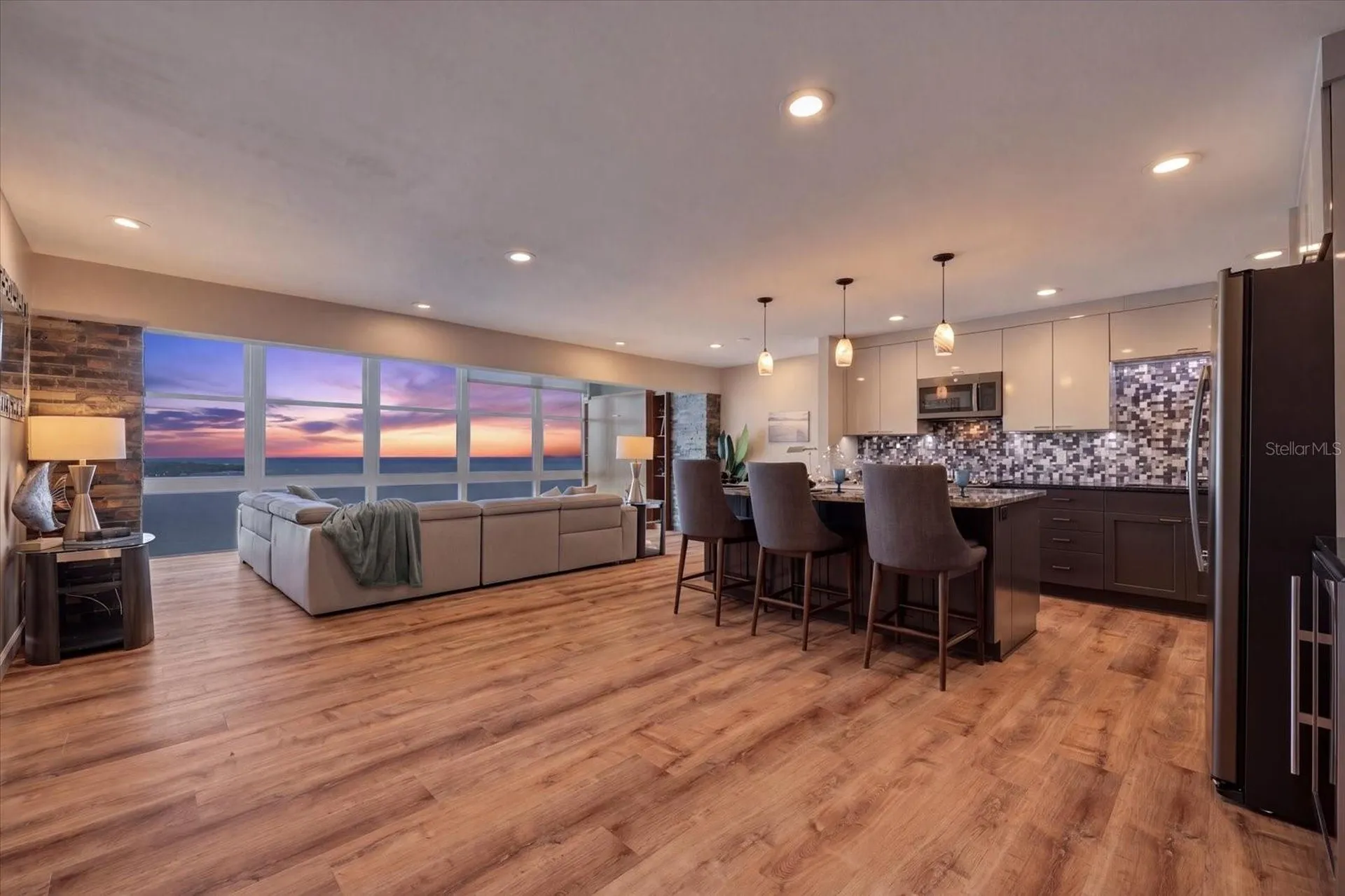 7200 Sunshine Skyway Lane S St Petersburg FL 33711