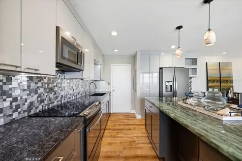 7200 Sunshine Skyway Lane S St Petersburg FL 33711