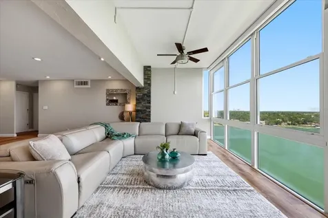 7200 Sunshine Skyway Lane S St Petersburg FL 33711