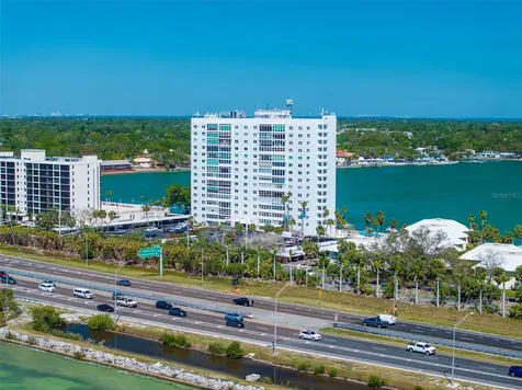 7200 Sunshine Skyway Lane S St Petersburg FL 33711