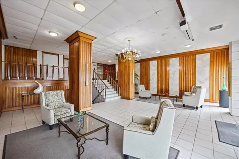 7200 Sunshine Skyway Lane S St Petersburg FL 33711
