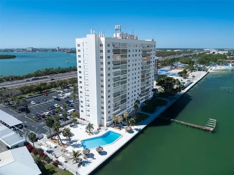 7200 Sunshine Skyway Lane S St Petersburg FL 33711