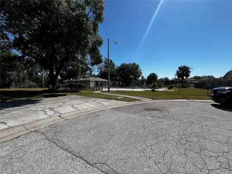 5109 Lawnton Court Tampa FL 33624