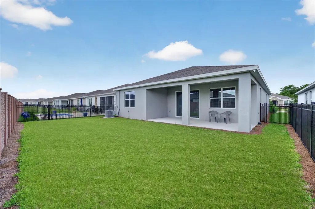 4975 NW 39th Loop Ocala FL 34482