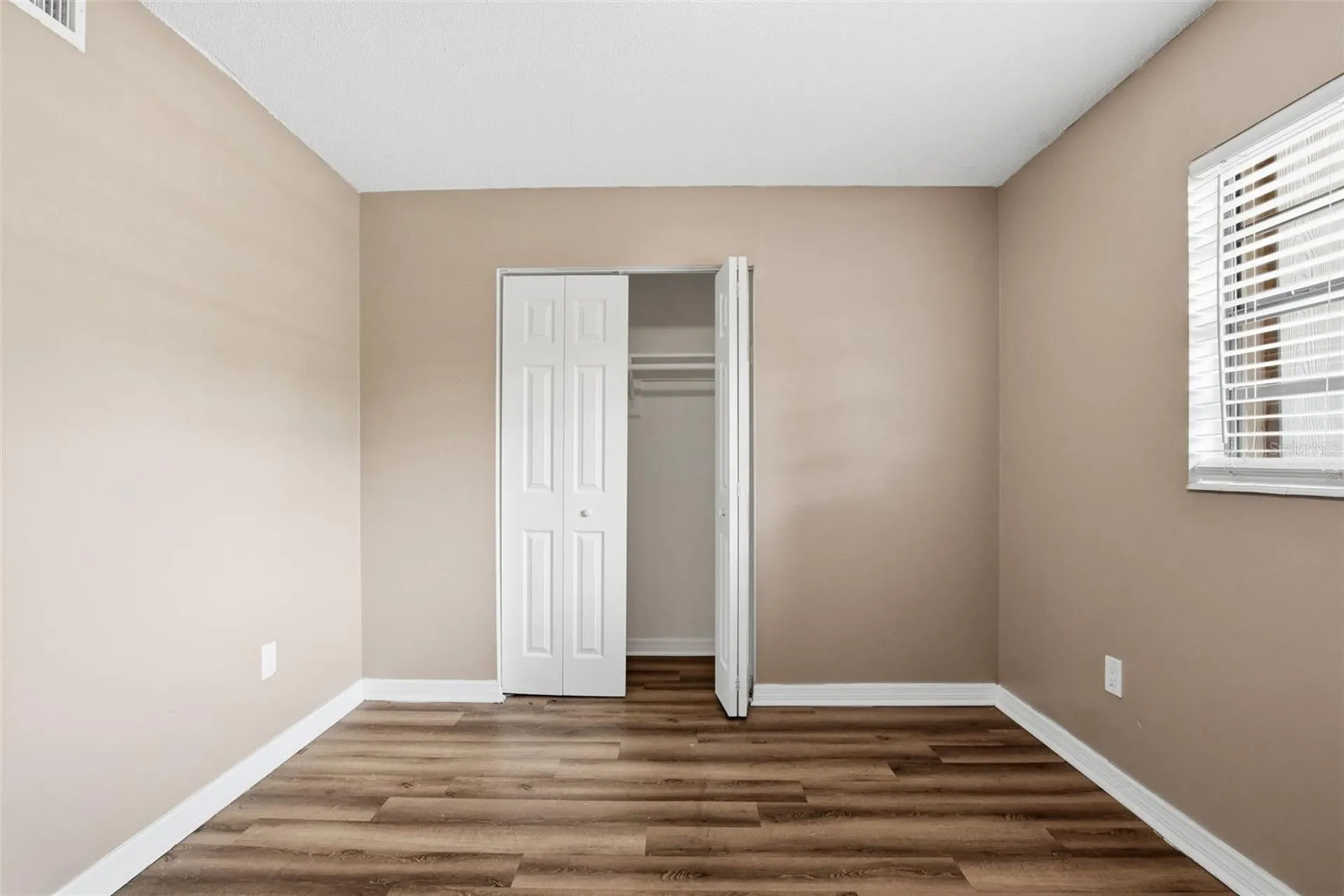 5103 Liming Avenue Orlando FL 32808