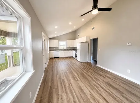 351 N Main Avenue Groveland FL 34736