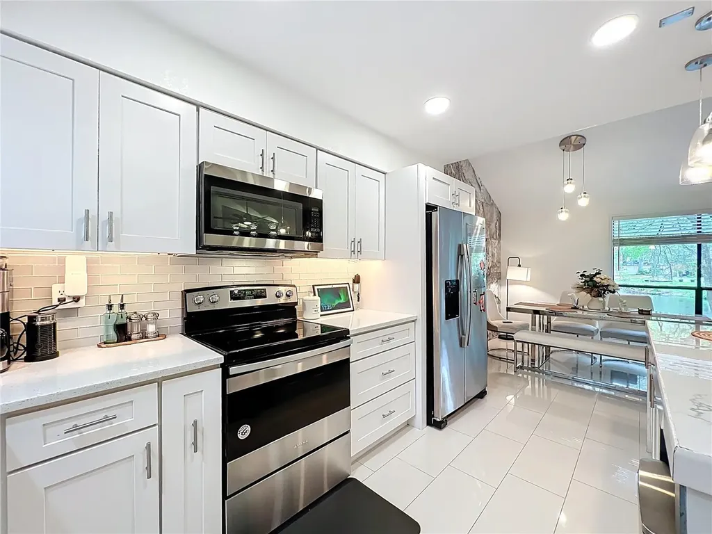 940 Douglas Avenue Altamonte Springs FL 32714