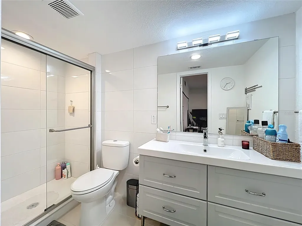 940 Douglas Avenue Altamonte Springs FL 32714