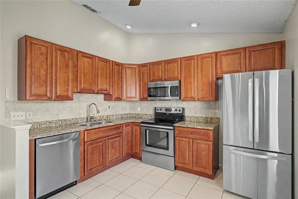 7714 Legacy Lane Orlando FL 32818