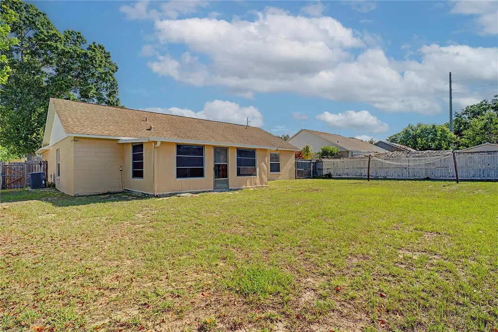 7714 Legacy Lane Orlando FL 32818
