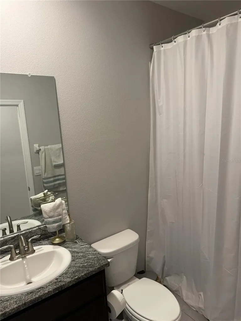 17637 Cantarina Cove Bradenton FL 34211