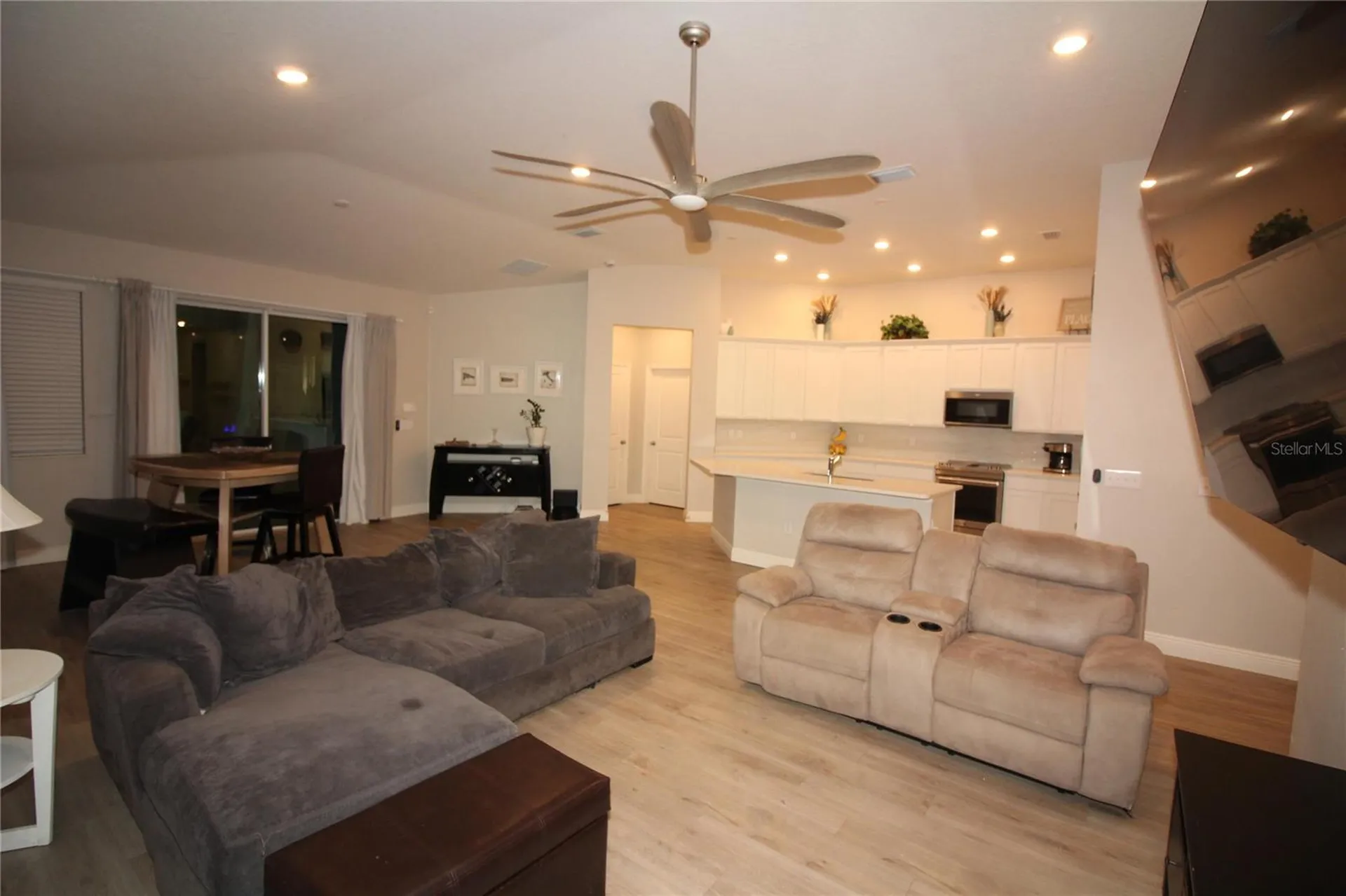 9449 Sanders Park Place Seffner FL 33584