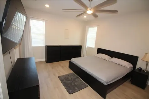 9449 Sanders Park Place Seffner FL 33584