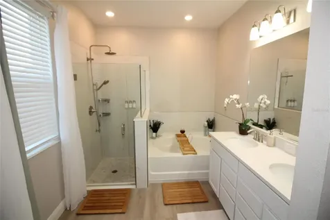 9449 Sanders Park Place Seffner FL 33584