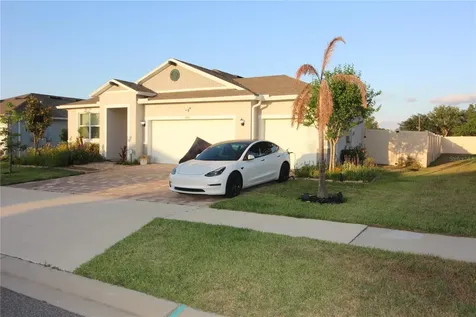 9449 Sanders Park Place Seffner FL 33584