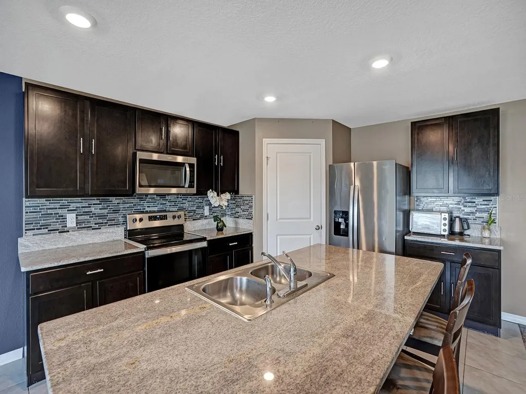 7850 Sail Clover Lane Zephyrhills FL 33540