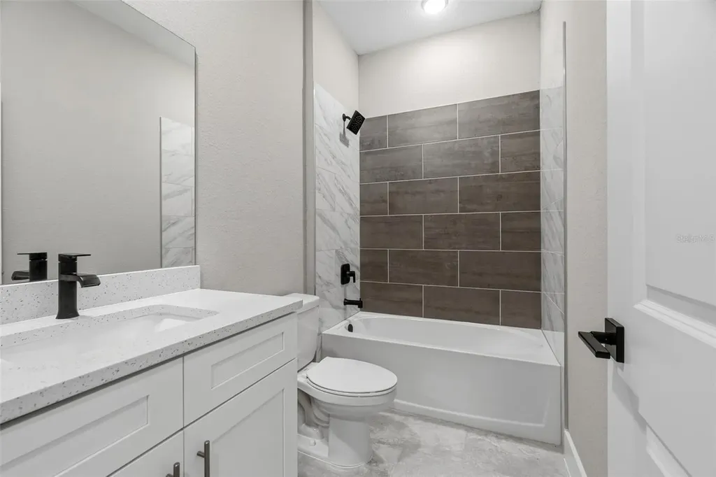 2027 NW 17th Street Cape Coral FL 33993