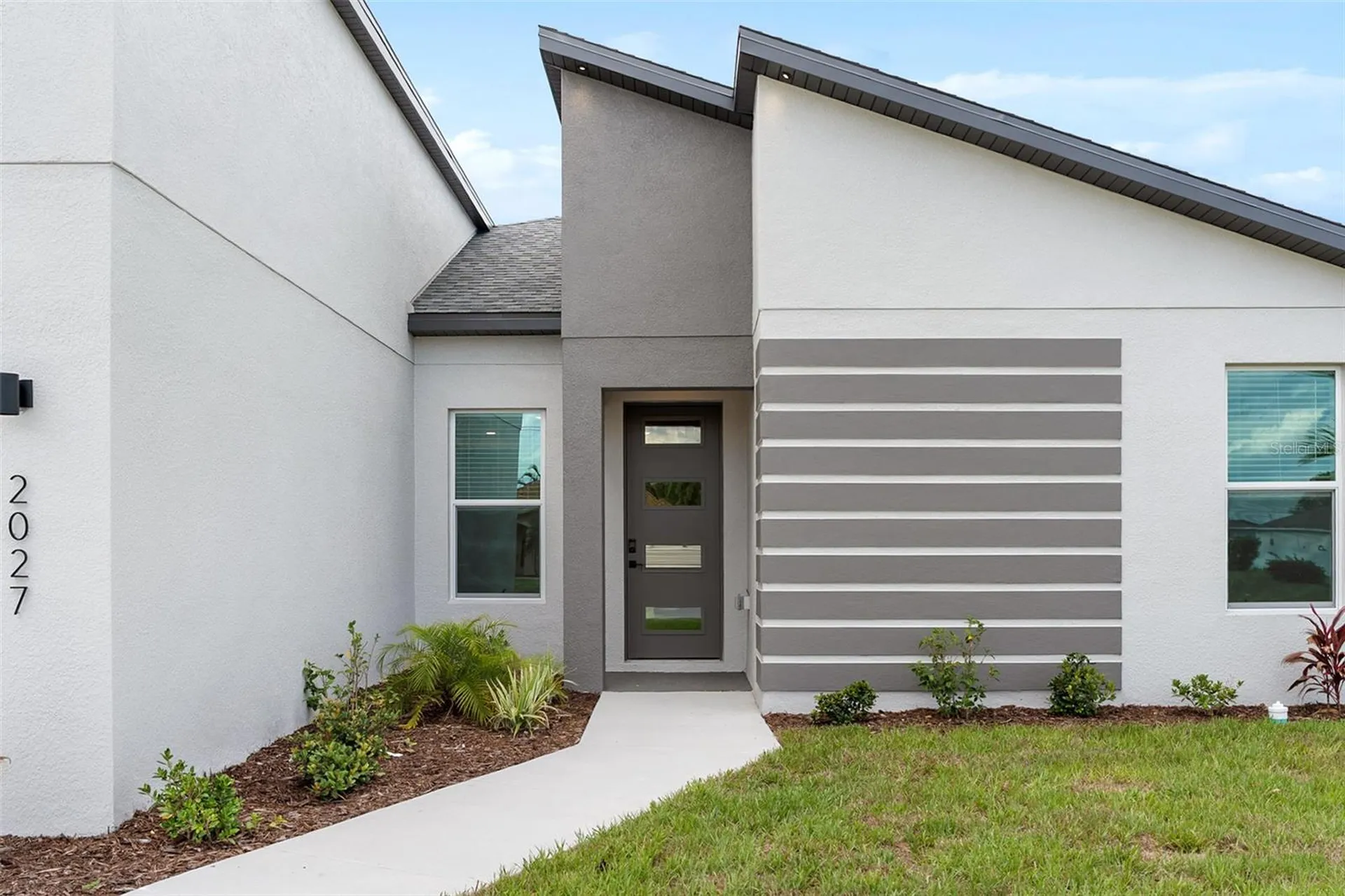 2027 NW 17th Street Cape Coral FL 33993