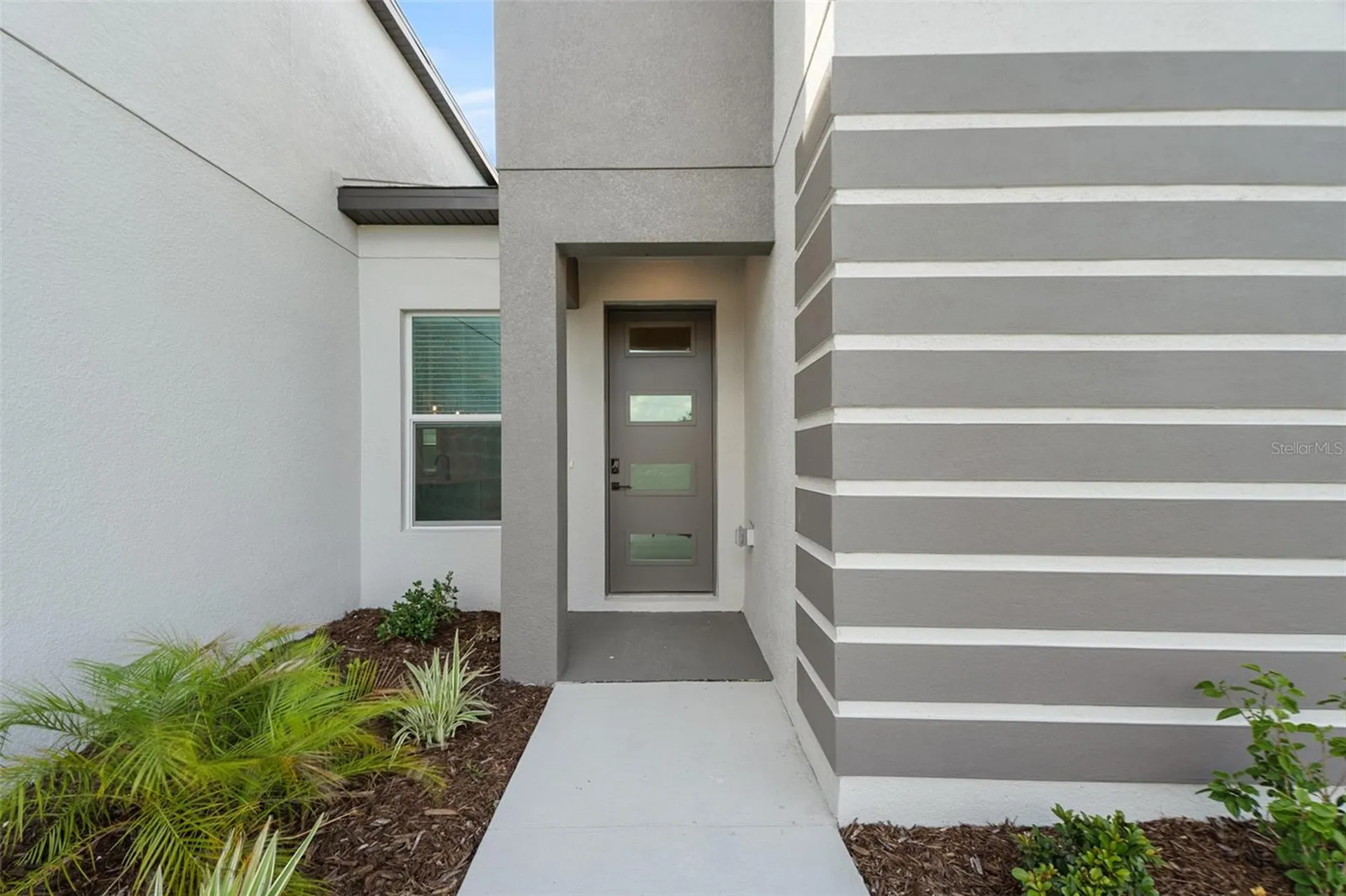 2027 NW 17th Street Cape Coral FL 33993