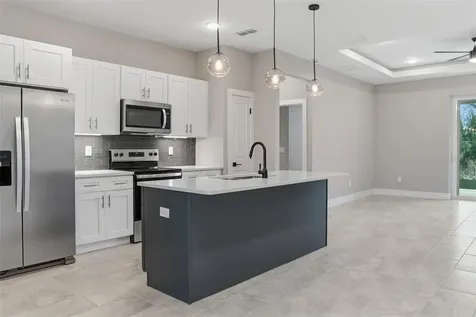 2027 NW 17th Street Cape Coral FL 33993