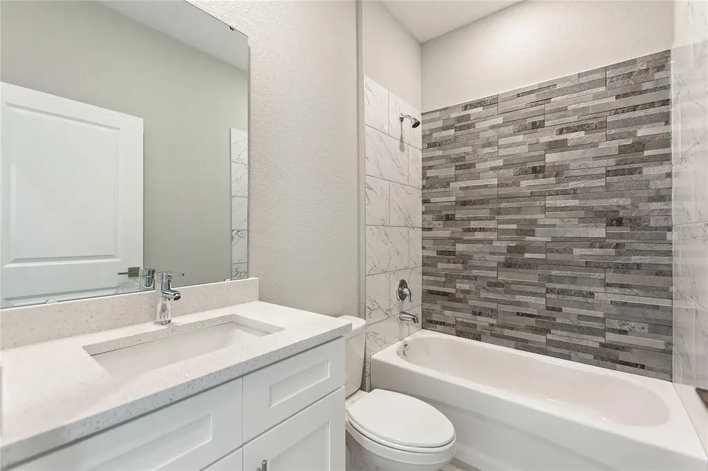 802 James Drive Kissimmee FL 34759