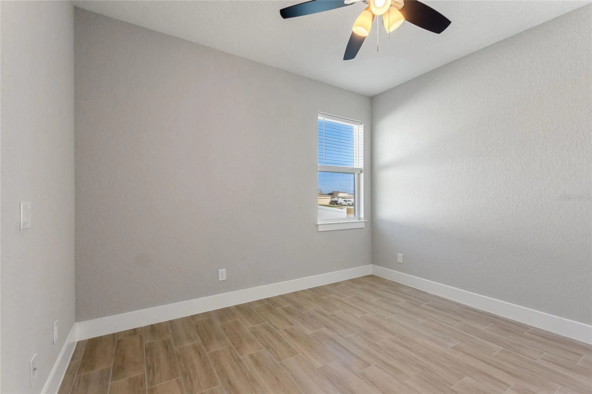 802 James Drive Kissimmee FL 34759