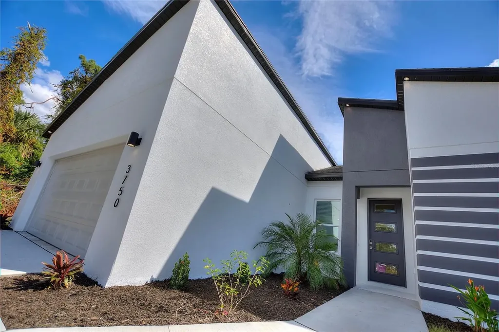 3707 Fontainebleau Street North Port FL 34287