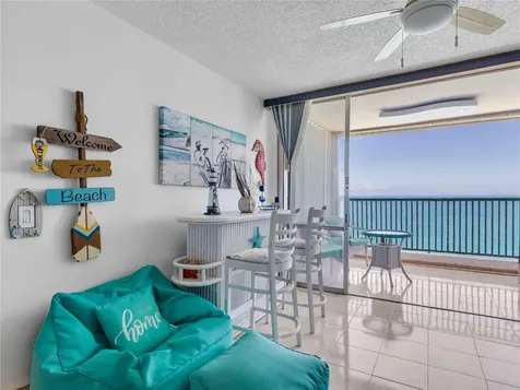 Condominio Sandy Hills W Luquillo PR 00773