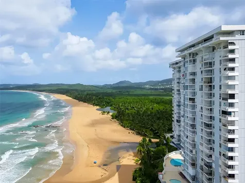 Condominio Sandy Hills W Luquillo PR 00773