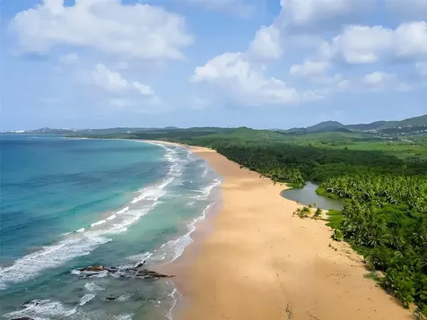 Condominio Sandy Hills W Luquillo PR 00773